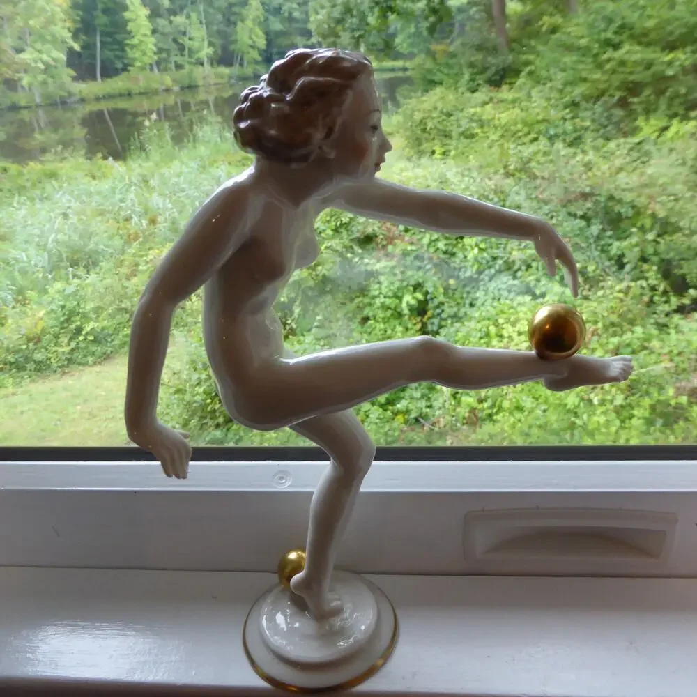 Hutschenreuther Art Deco Nude Woman Figurine Gold Ball 8.5
